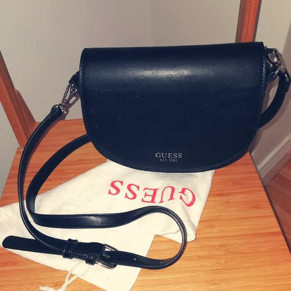 Guess purse - Picture 5 of 5